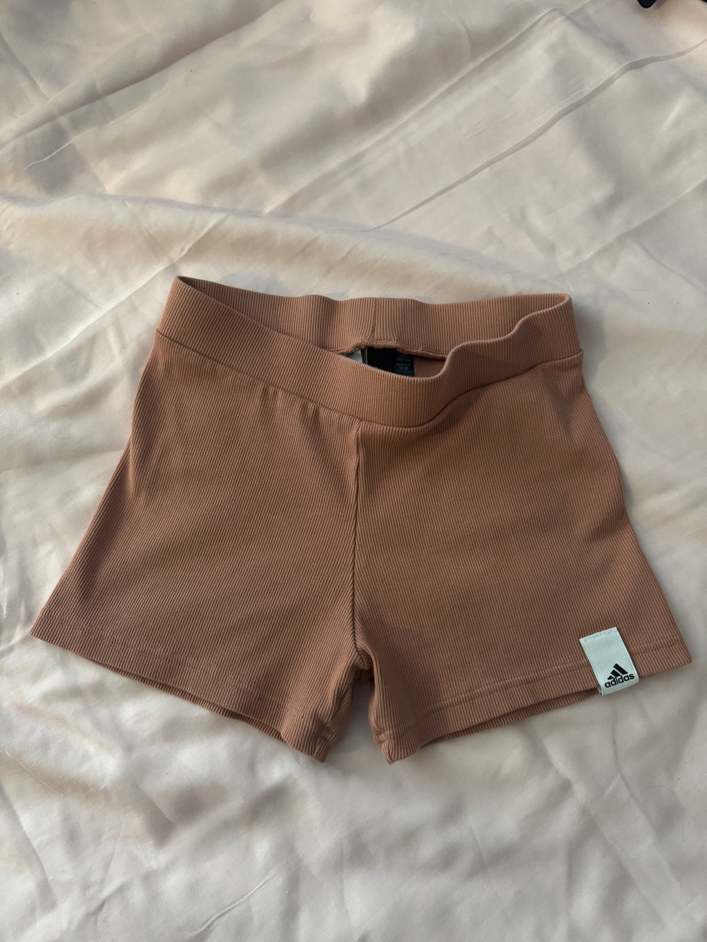 ADIDAS SHORT SIZE S