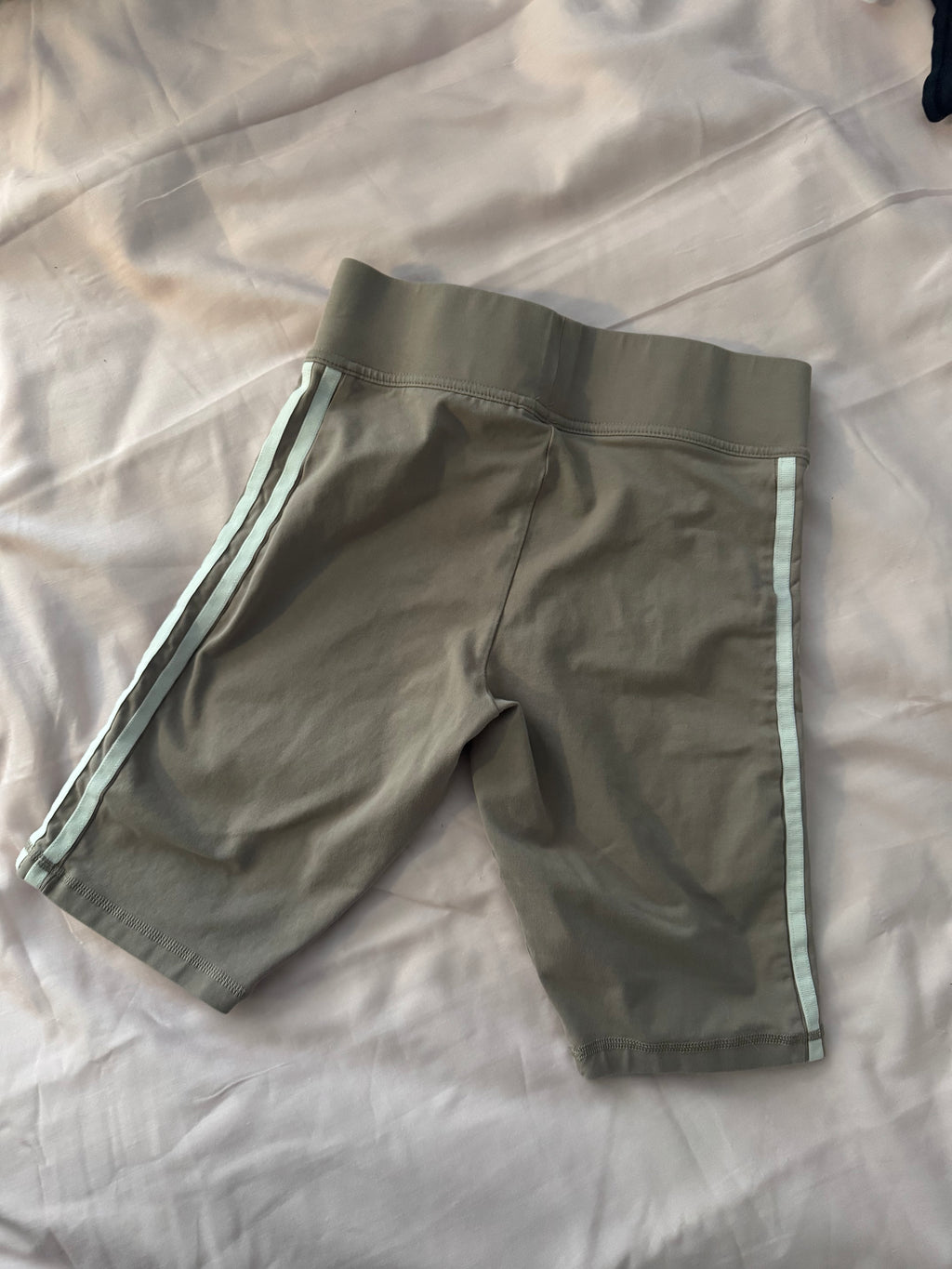 ADIDAS SHORT SIZE S