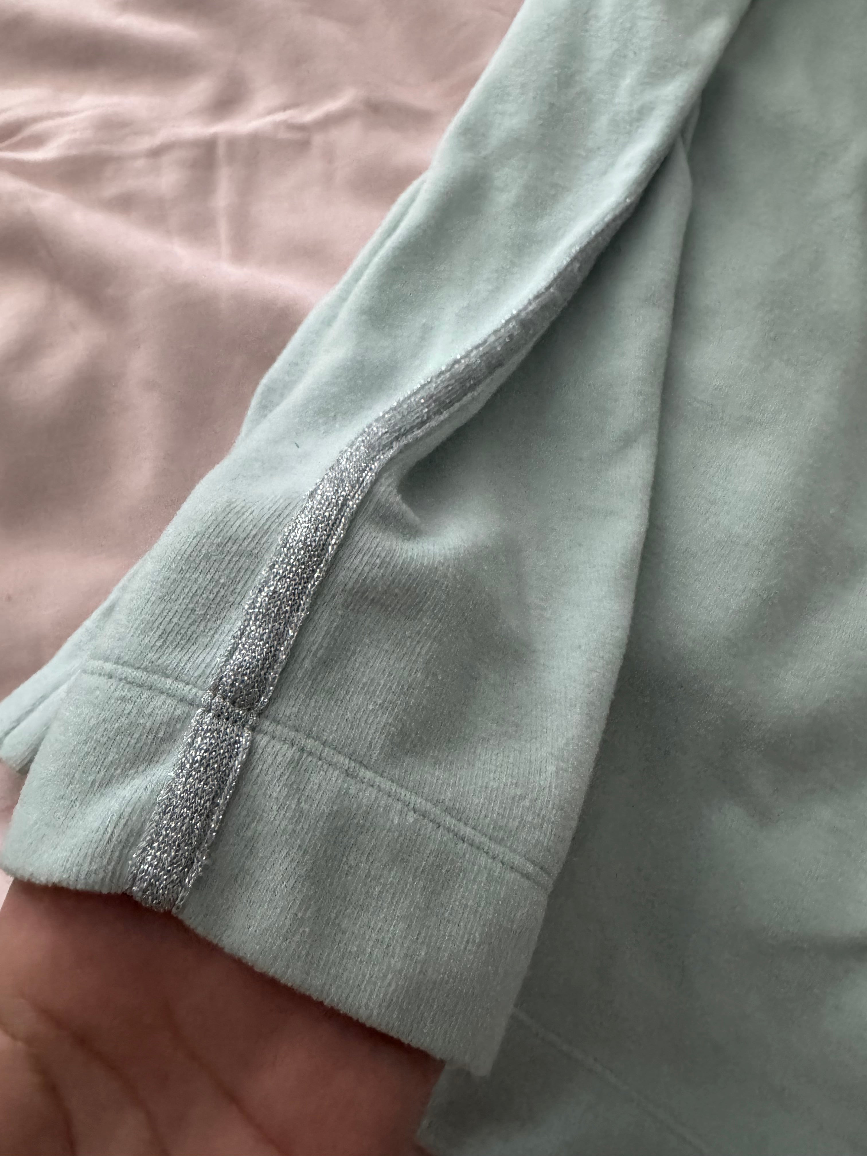 CALVIN KLEIN SWETER SIZE L