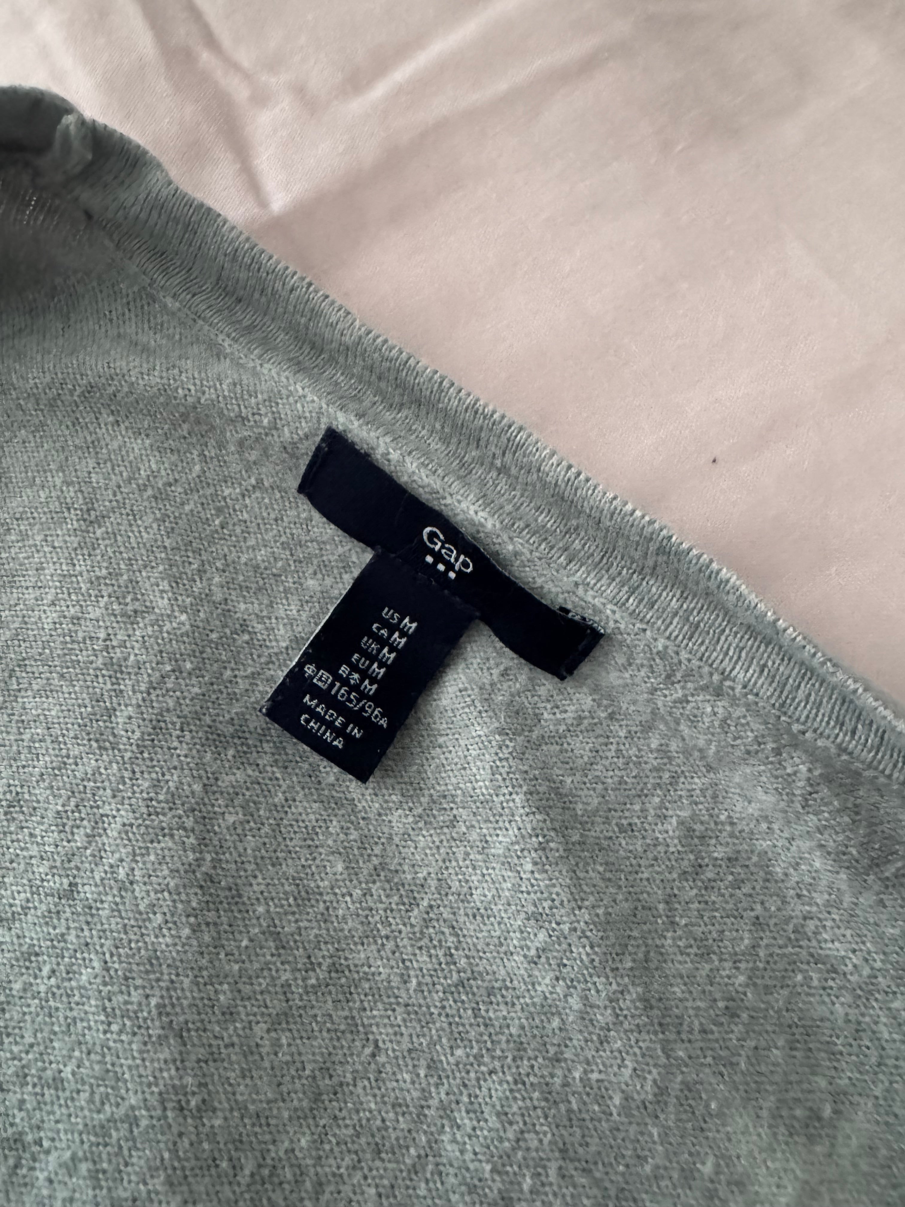GAP CARDIGANS SIZE M