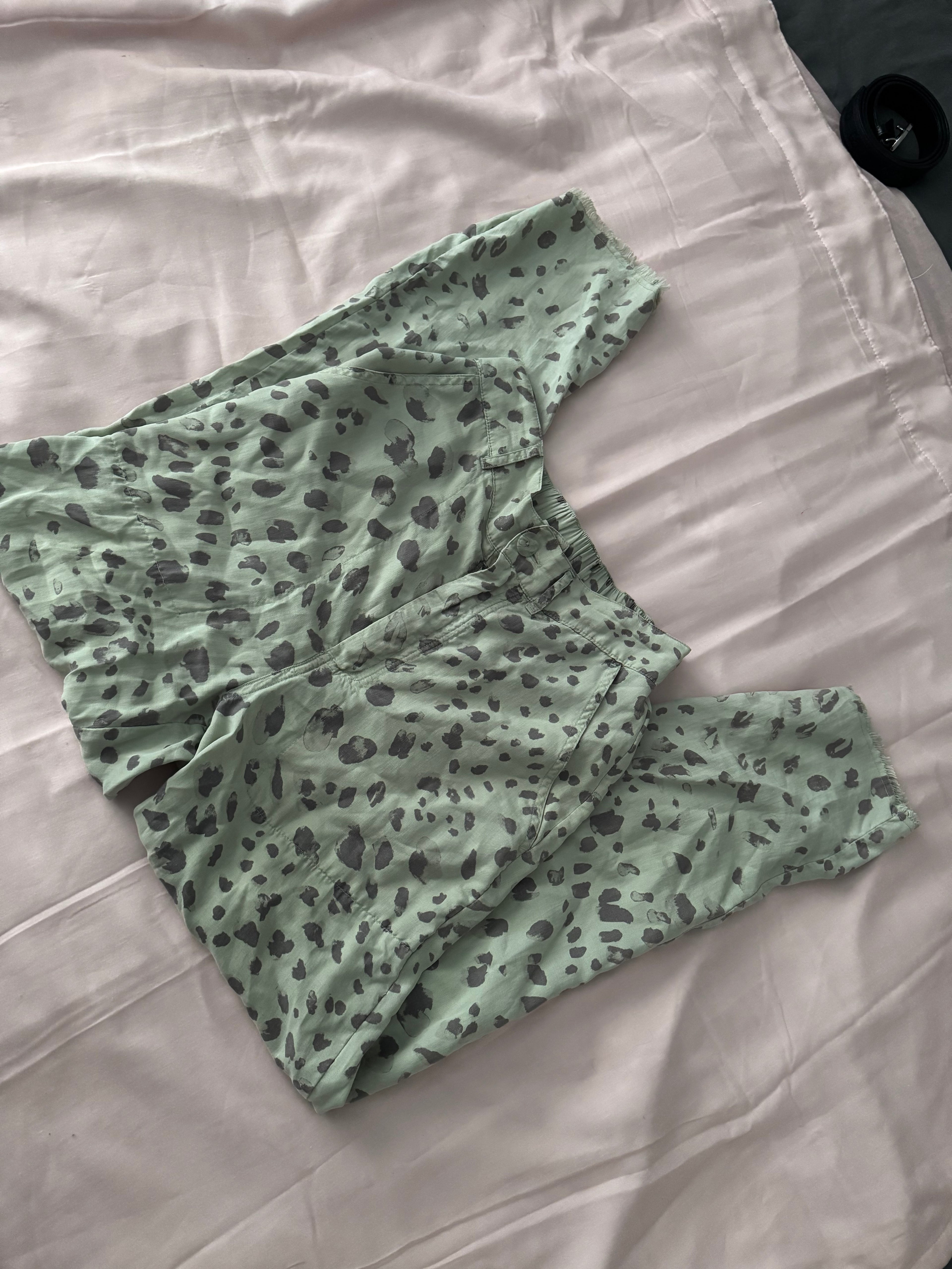 ANTHROPOLOGIE BOTTOMS