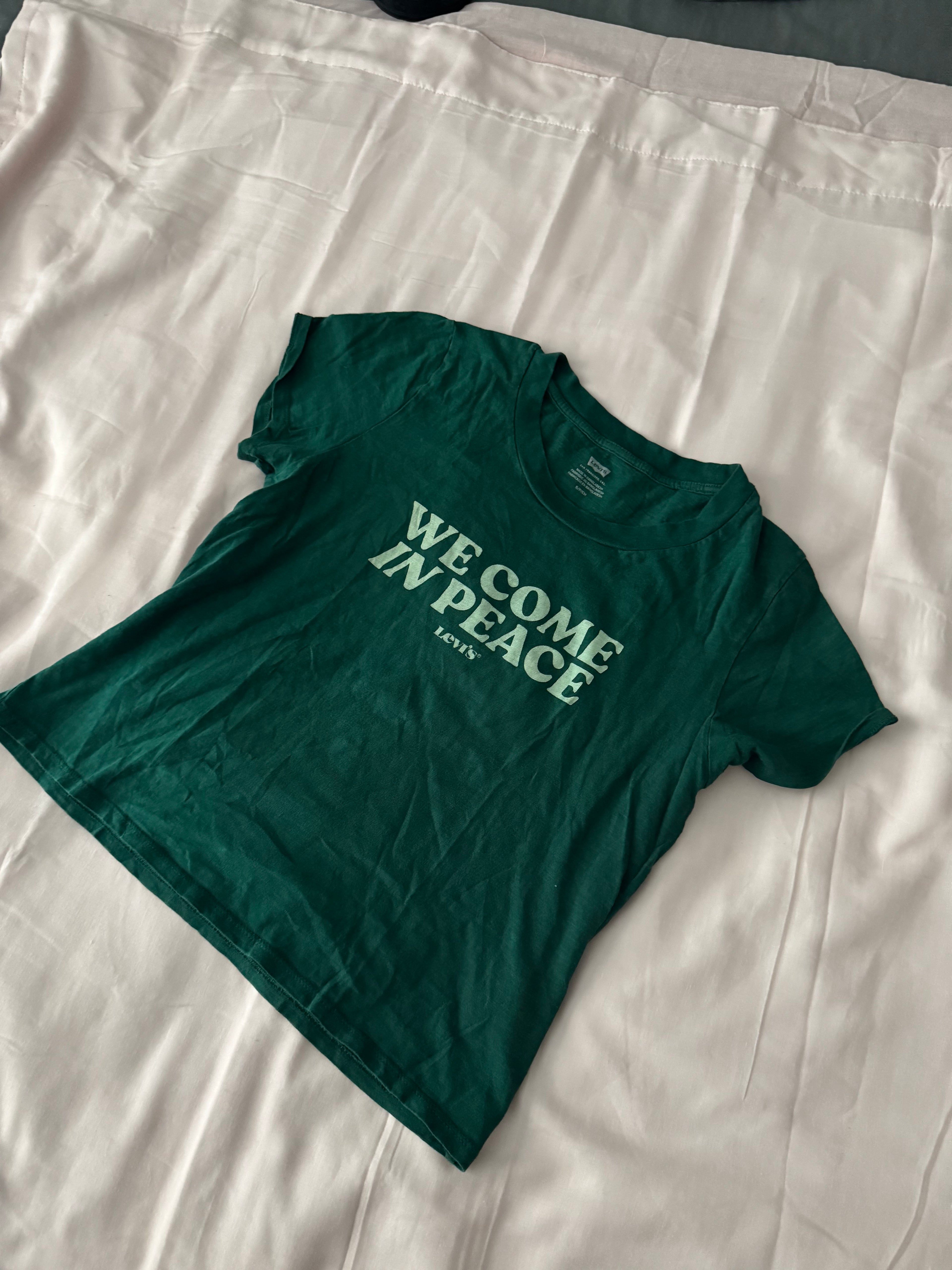 LEVIS T SHIRTS SIZE S